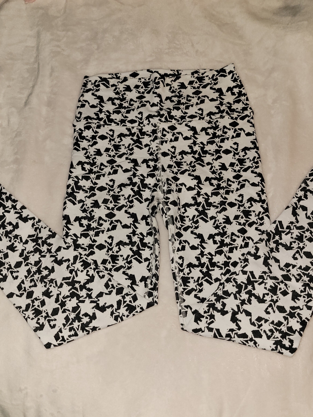 Beach Riot Black & White Star Print Leggings
